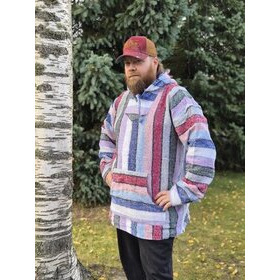 Baja-huppari Valkoinen, leveät moniväriset raidat **Koko 3XL**