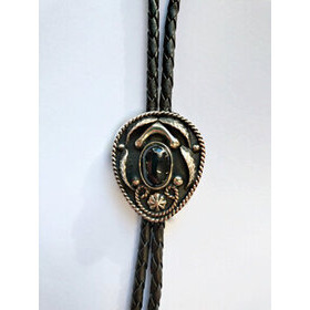 Bolo-kravatti pieni Ovaali, musta