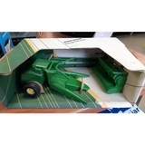 ERTL Pienoismalli / lelu John Deere heinänniittokone