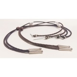 Hatun kaulanauha - nahkaa ja metallikoristeet