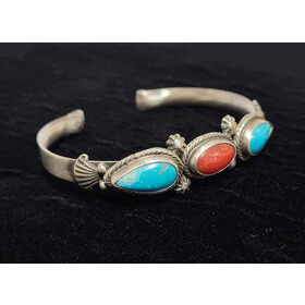 Kingman Turquoise & Red Coral -rannekoru