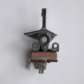 Lämmityslaitteen kytkin käytetty Chevrolet Silverado 1973-1982 (ilmastoinnilla)