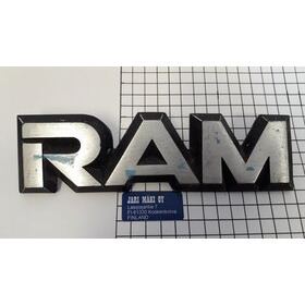 Merkki metallia 7-5/8" Dodge Ram 1981-1983