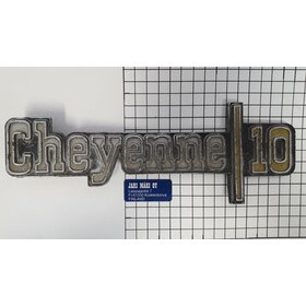 Merkki metallia 9-9/16" Chevrolet Cheyenne 10 1973-174