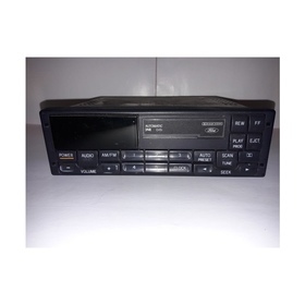 Radio/kasettisoitin Mach 460 käytetty Ford Mustang 1994-2000