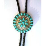 Bolo-kravatti pyöreä Concho turkooseilla kivillä