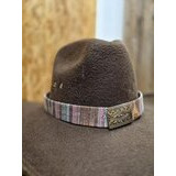 Hattupanta kudottu metallisoljella