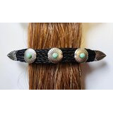 Hiussolki conchoilla, hevosen jouhea