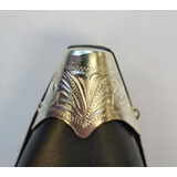 Kärkiraudat - kaiverrettu hopea