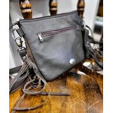 Käsilaukku Southwestern-kuvioilla ja hapsuilla