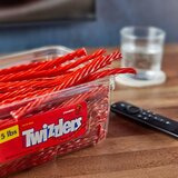 Twizzlers Strawberry -hedelmätikut 2,2 kg