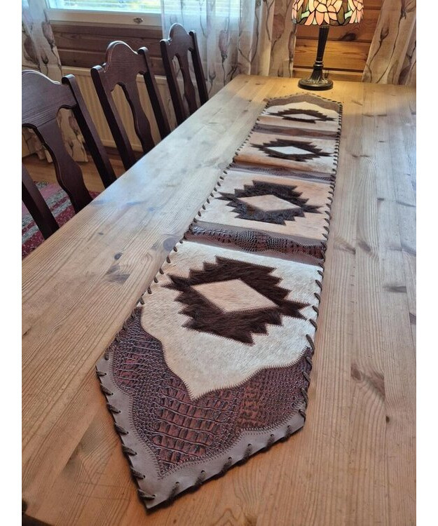 Kaitaliina lehmäntaljasta Aztec vaalea-ruskea-viininpunainen 170 cm