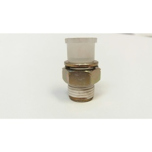 Moottoriöljyn lauhdutinputken liitin GM 6.2 diesel 1987-1991