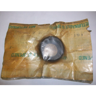 Ylätukivarren akselin tiiviste Chevrolet 1978-1996