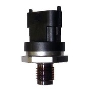 Polttoainepaineen tunnistin GM Duramax 6.6TD LB7