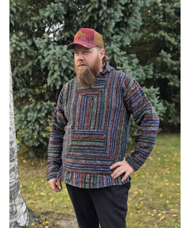 Baja-huppari Musta, kapeat, moniväriset raidat **Koko XL**
