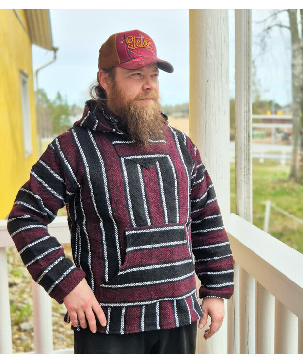 Baja-huppari Red One