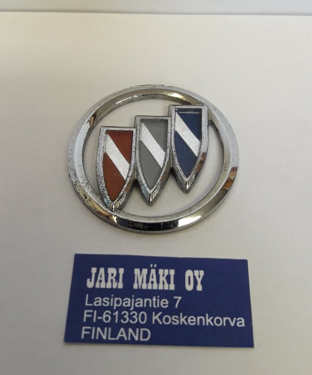 Buick merkki muovia 1.73"