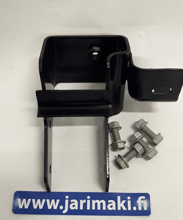 Etupuskurin kiinnike oikea Chevrolet Silverado 2500 2003-2007