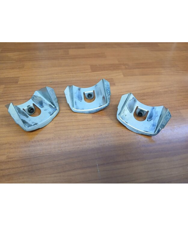 Etuvariaattorin painojen teline sarja