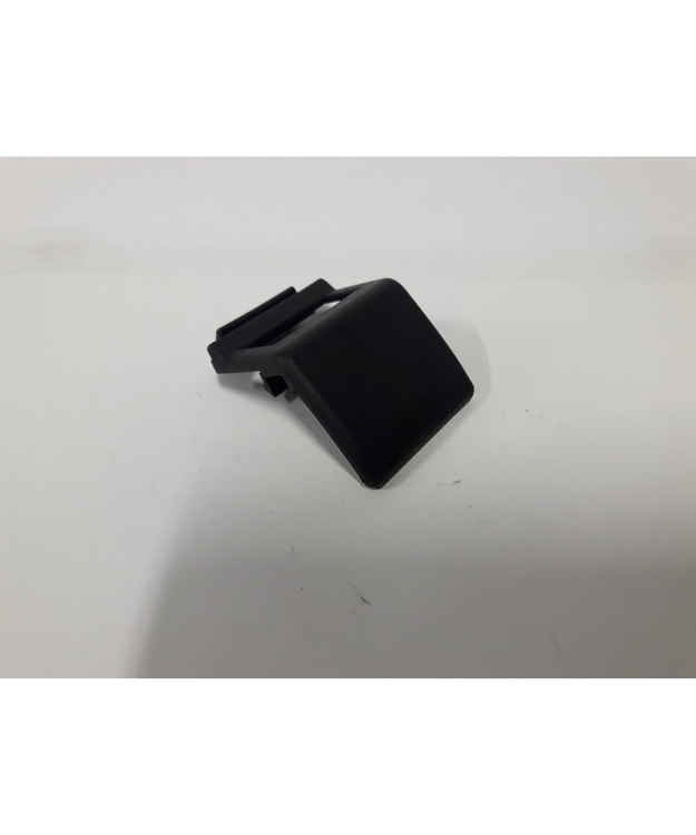 Hanskalokeron lukon muoviosa Aixam 2005-2008 