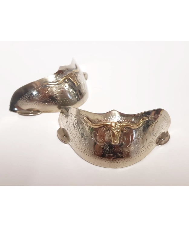 Kärkiraudat pyöreäkärkiseen bootsiin