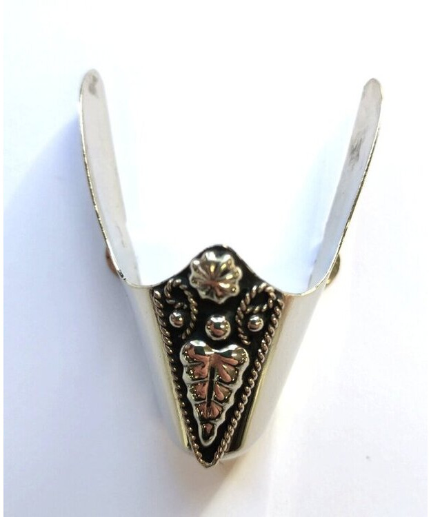 Kärkiraudat, kapea, pitkä