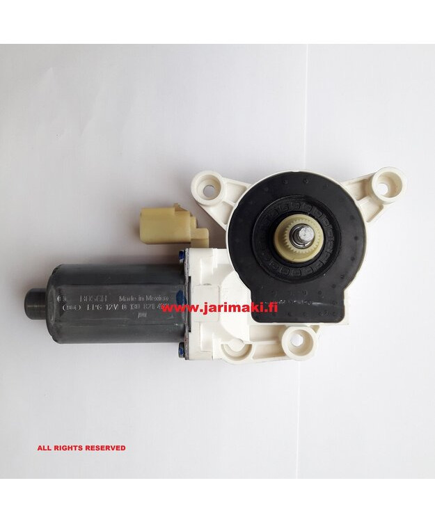 Lasinnostimen moottori vasen käytetty Chrysler Town&Country 2008-2020