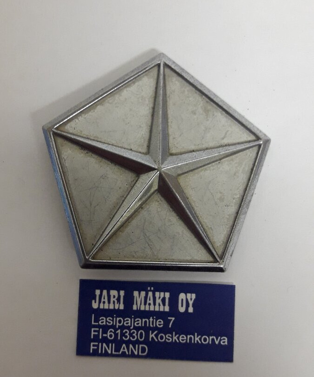 Merkki "Pentastar" metallia Dodge Diplomat