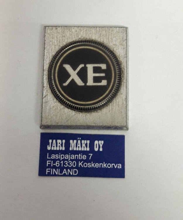 Merkki "XE" lokasuojasta Dodge Mangnum 1978-1979