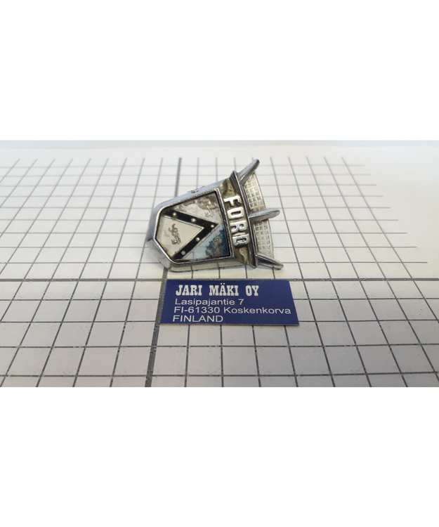 Merkki metallia Ford Fairlane 1955-1957