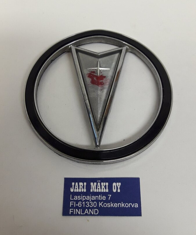 Merkki muovia Pontiac Bonneville 1984-1994