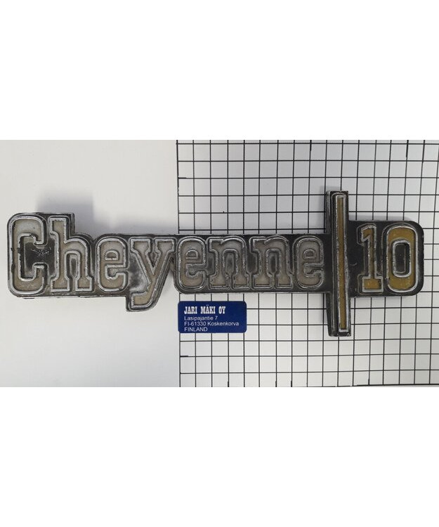 Merkki metallia 9-9/16" Chevrolet Cheyenne 10 1973-174