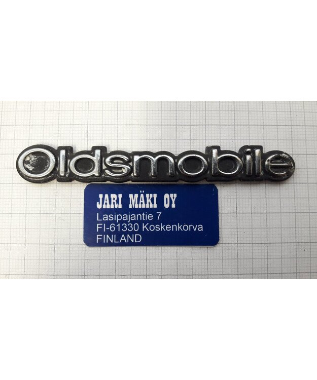 Merkki muovia "Oldsmobile"3-1/2"