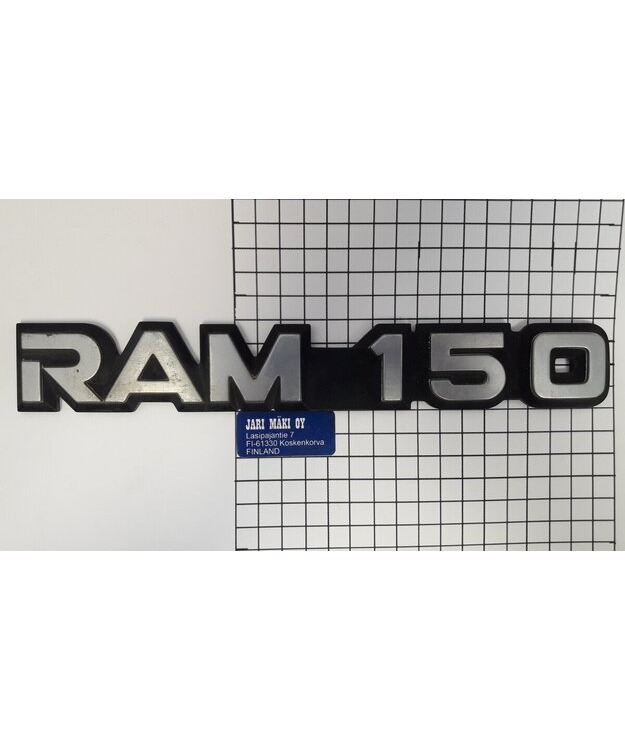 Merkki muovia 10-1/8" Dodge Ram 1991-1993