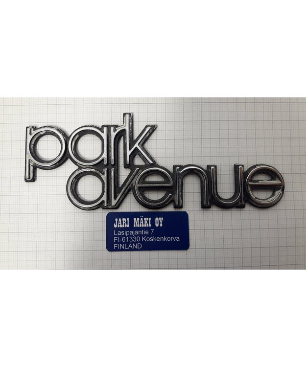 Merkki muovia 5-3/8" Buick Park Avenue