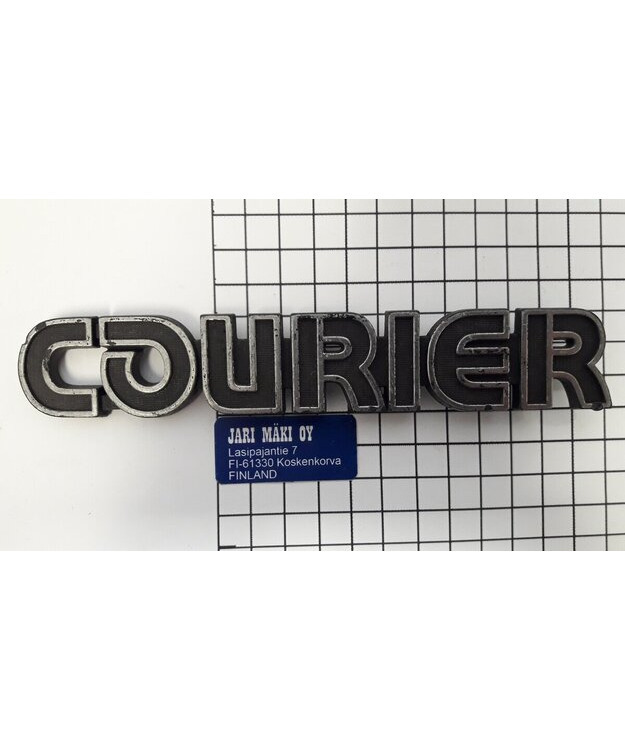 Merkki muovia 6-11/16" Ford Courier 1978-1980