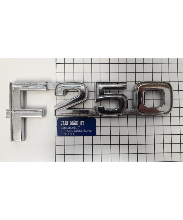 Merkki muovia 7-1/16" Ford Truck 1982-1986