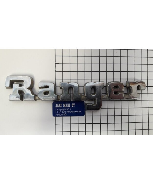 Merkki muovia 7-1/8" Ford Bronco II Ranger 1983-1988