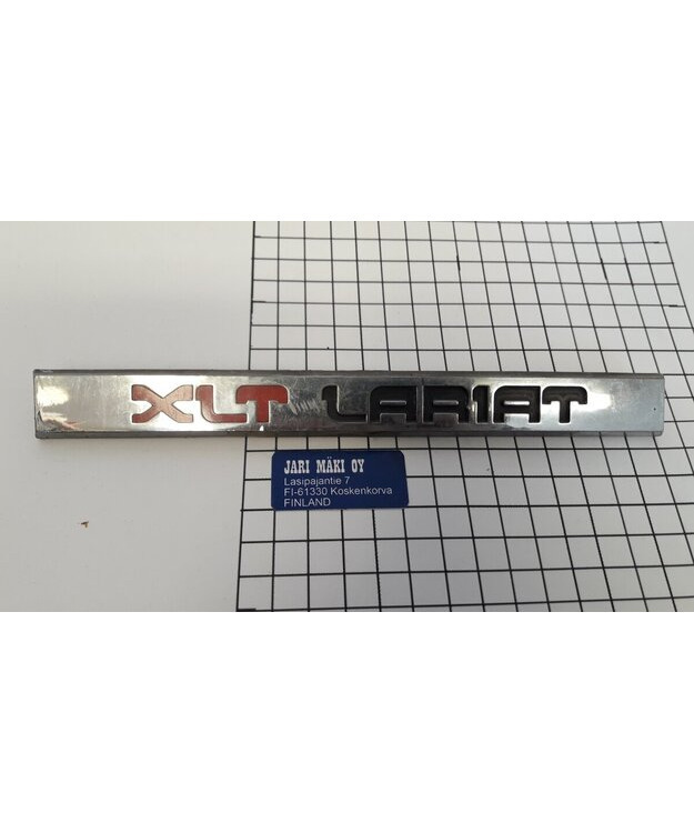 Merkki muovia 8-1/8" Ford XLT Lariat 1987-1991