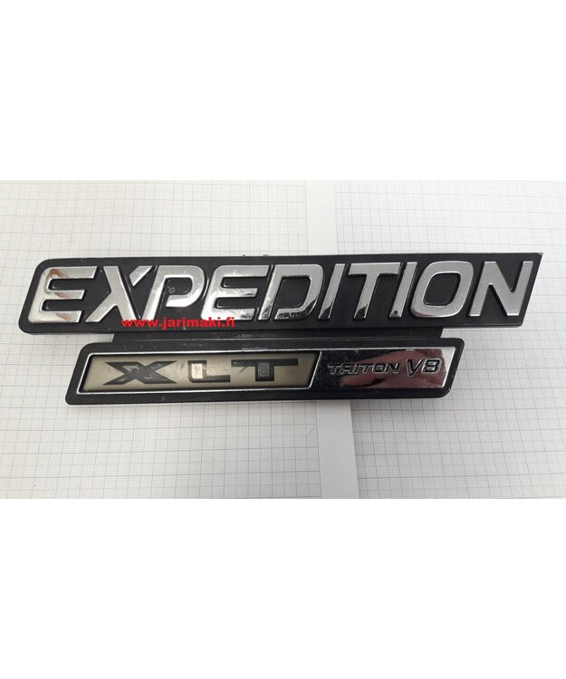 Merkki muovia 8-7/8" Ford Expedition XLT 1998-2002