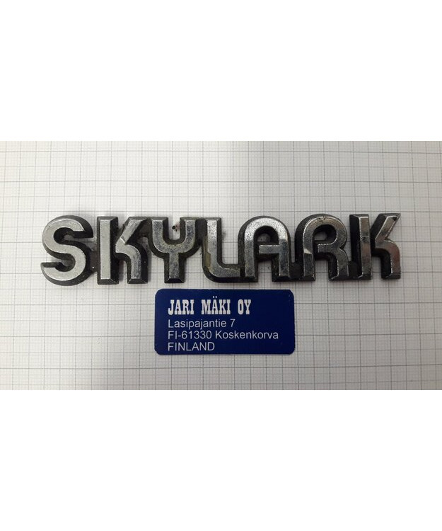 Merkki muovia 4-3/8" Buick Skylark