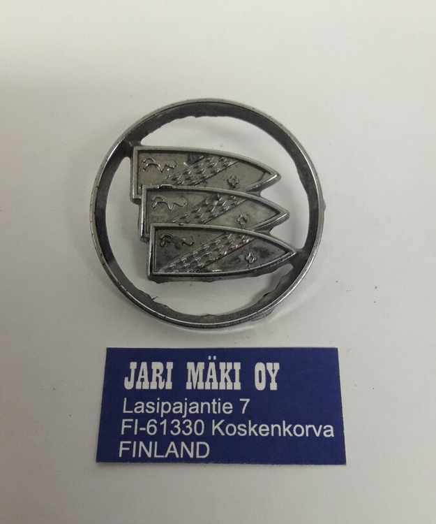 Merkki metallia sivupilarista Buick 1972