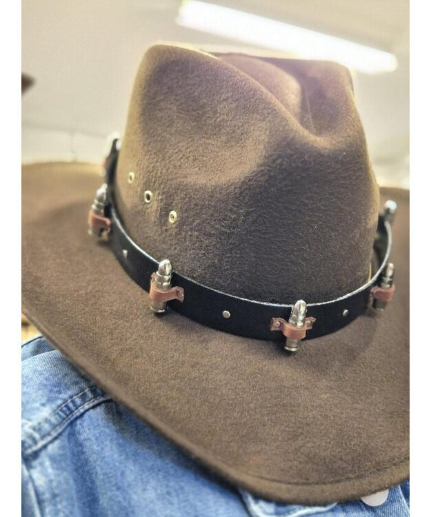 Nahkainen hattupanta luodit