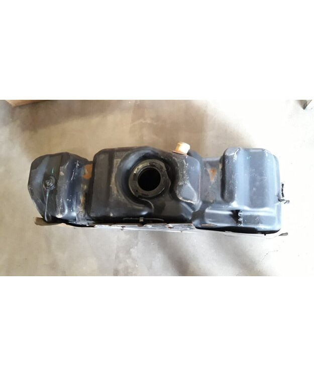 Polttoainetankki käytetty Chevrolet Silverado lyhyt lava 2500 Diesel 2001-2010