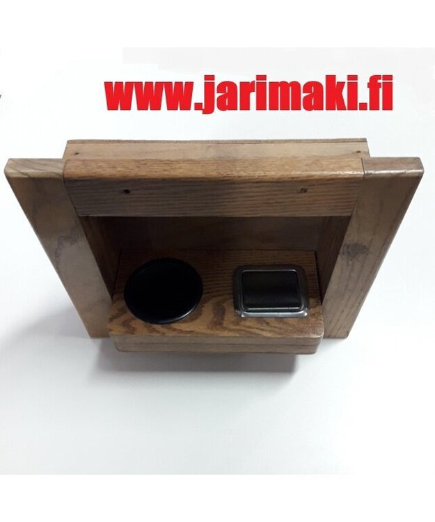 Tammi mukiteline/tuhkakuppi upotettava käytetty 