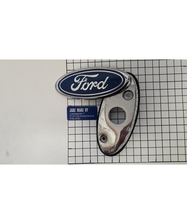 Tavaratilan lukon suoja metallia 4-1/4" Ford