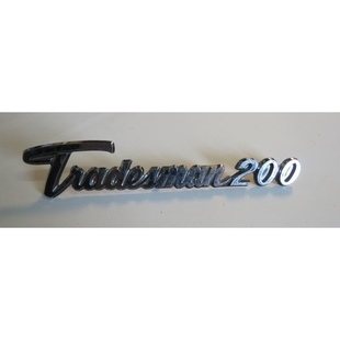 Metallimerkki Dodge Tradesman 200 1974